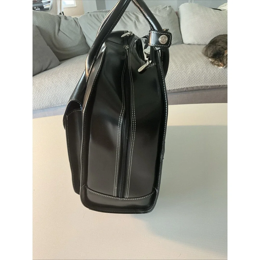 McKlein Granville 96145A Black 15.6